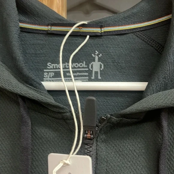 NWT Smartwool Women's Uptempo Full-Zip Hoodie Black Sz Small Merino Wool Blend - Picture 2 of 5